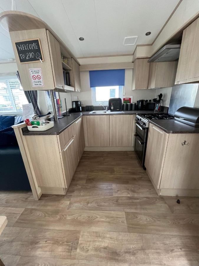 Tranquil Breaks Ltd Villa Prestatyn Exterior foto